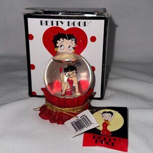 2003 Betty Boop Mini 2.5" Water Globe in Box With Tags Westlake Giftware #4055